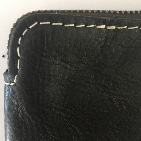 Patricia Nash Capri Wristler Black with dust bag - Picture 3 of 7