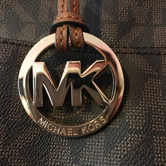 *PRICE DROP* Michael Kors Jet Set Shoulder Bag - Picture 2 of 8