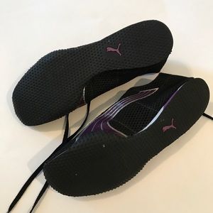 Women's PUMA running shoes