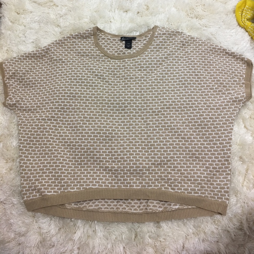 Cute plus size short sleeve knit sweater