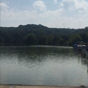 Meet your Posher, Makie