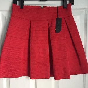 Red Bandage Pleated Skirt