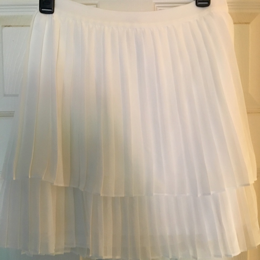 Lauren Conrad Ivory Tiered Pleated Mini Skirt