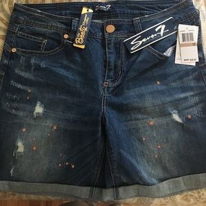 Seven/7-  Jean "Booty shaper" short