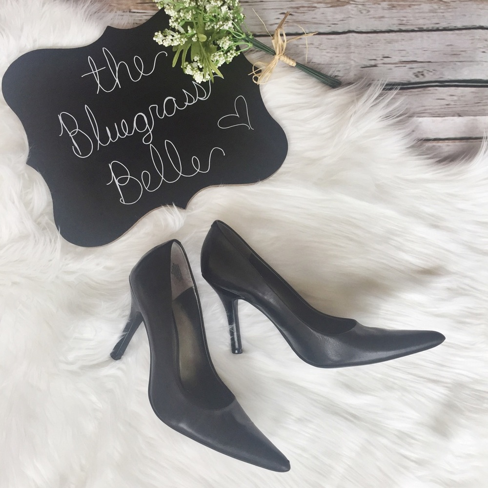 NWOT Nine West Black Heels Pointed Toe