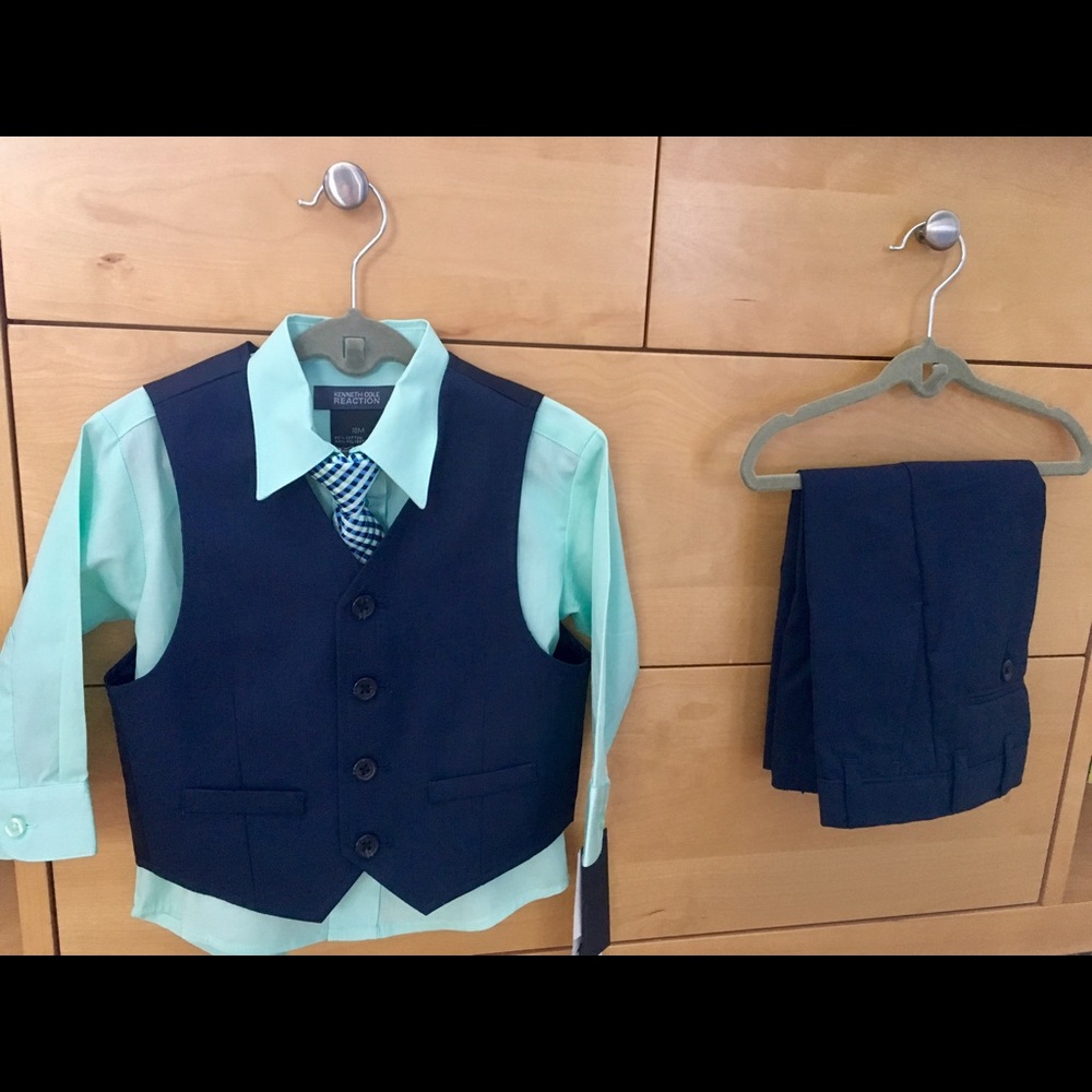 Kenneth Cole Reaction 4-piece ensemble