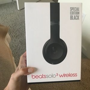 Beats Solo 3 Wireless headphones