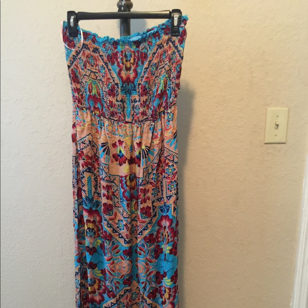 Brand New FOREVER 21, Floral Pattern,M, Long Dress
