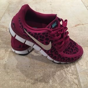 Women's Nike Free 5.0 Size 8