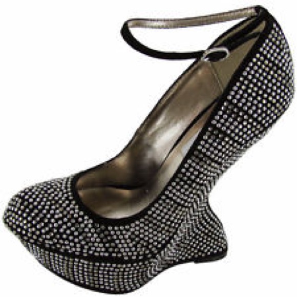 SOLD - Picture 2 of 4