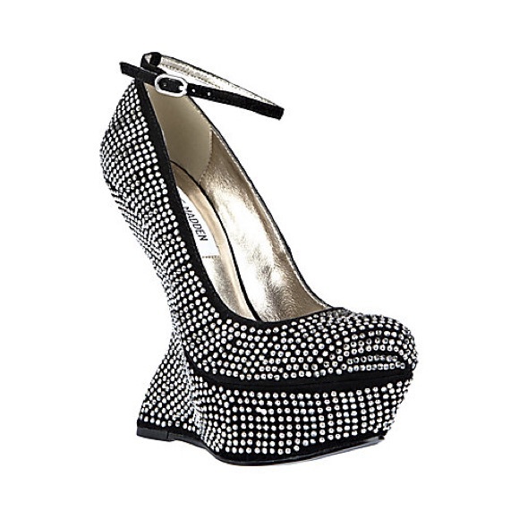 SOLD - Picture 3 of 4