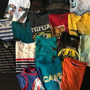 17 size medium boys tshirts