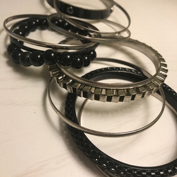 Silver & Black Bracelet Set - Picture 5 of 5