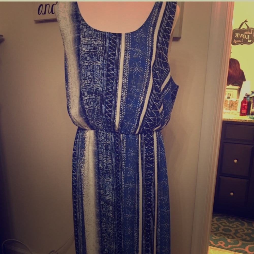 Blue and white maxi