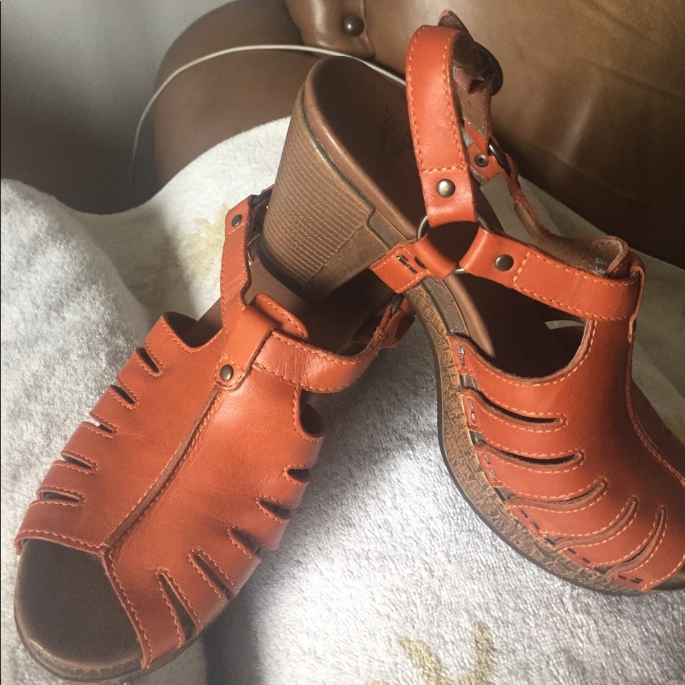 Dansko never been worn