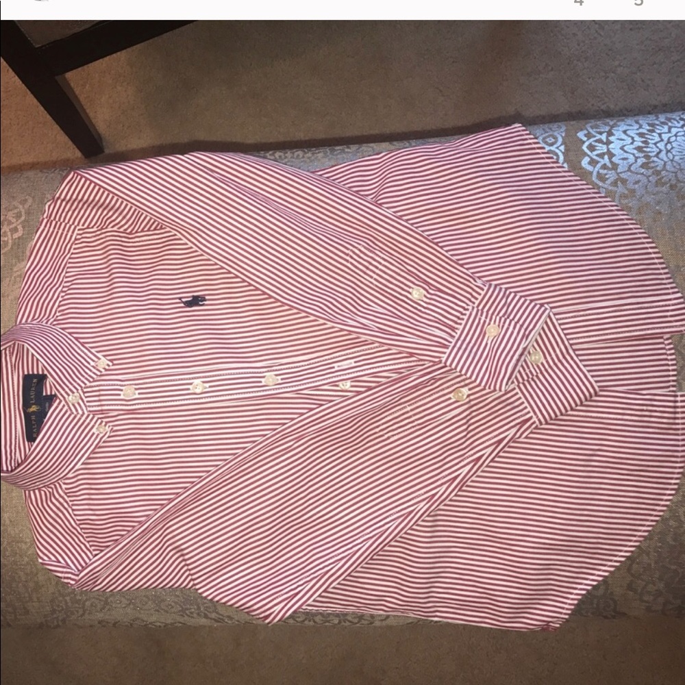 4 Button up shirts sold