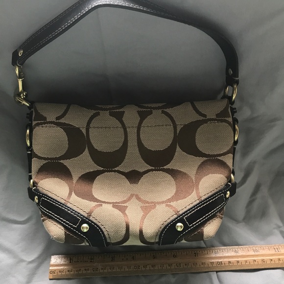 Coach Signature Design Payton Small Wild Strawberry Zip Top  Small Coach Hobo Purse