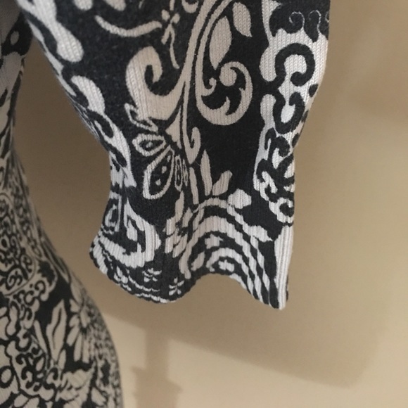 Three quarter length cardigan. - Picture 3 of 4