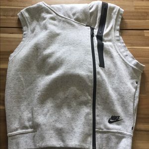 Nike women's vest hoodie