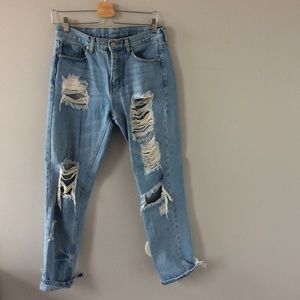 Brandy Melville destroyed boyfriend jeans