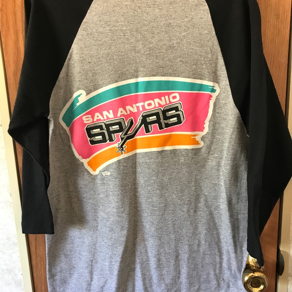 Retro Spurs Logo baseball tee adult small