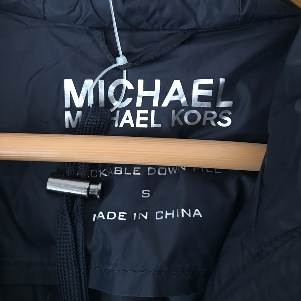Michael Kors Navy Hooded Packable Jacket NWT - Picture 3 of 5
