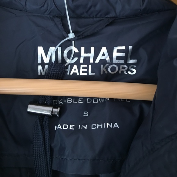 Michael Kors Navy Hooded Packable Jacket NWT - Picture 3 of 5