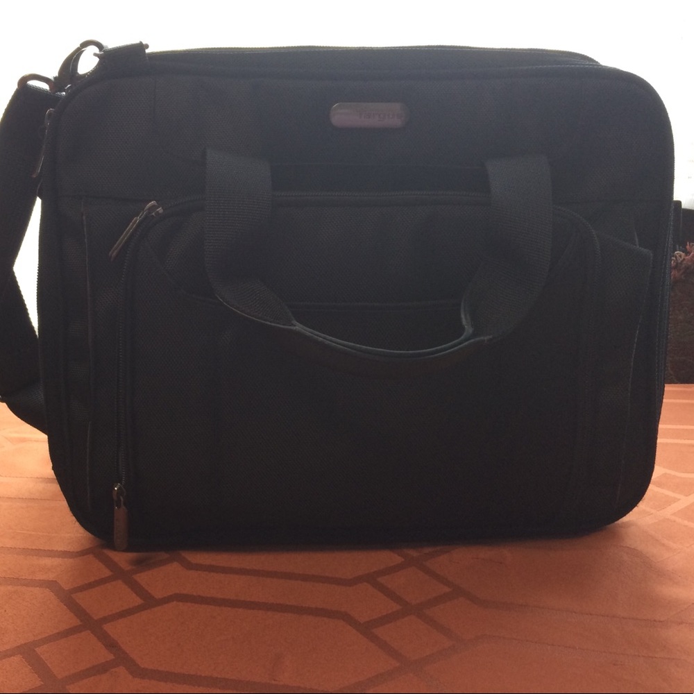 Padded lap top bag 15w x13l