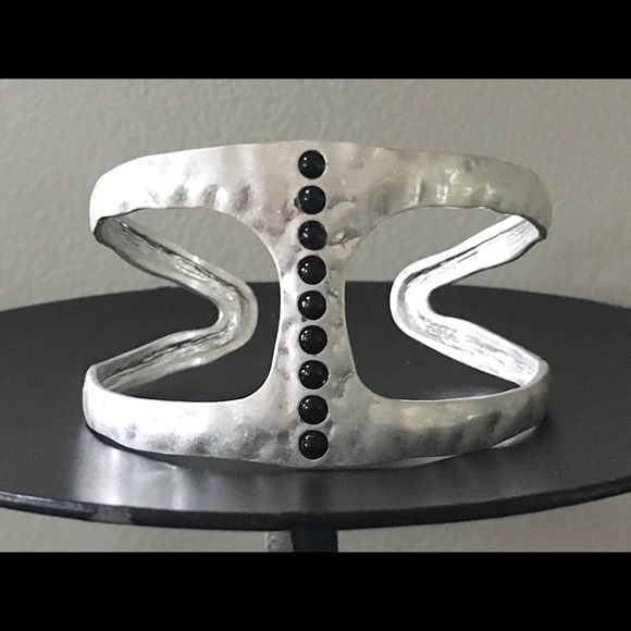 Silver cuff bracelet - Picture 1 of 4