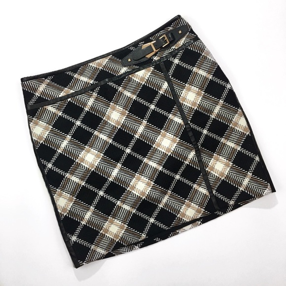 White House Black Market Dresses & Skirts - {White House Black Market} Plaid Mini Skirt