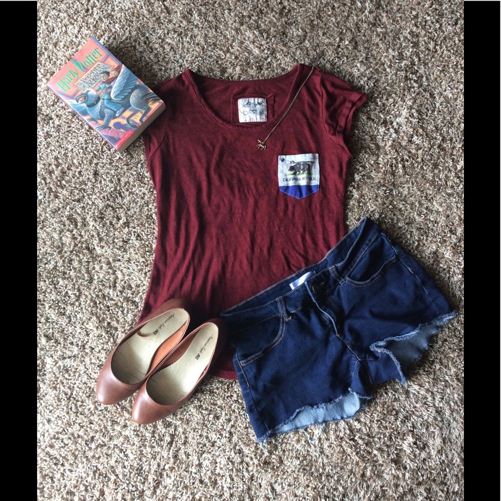 Maroon California t-shirt