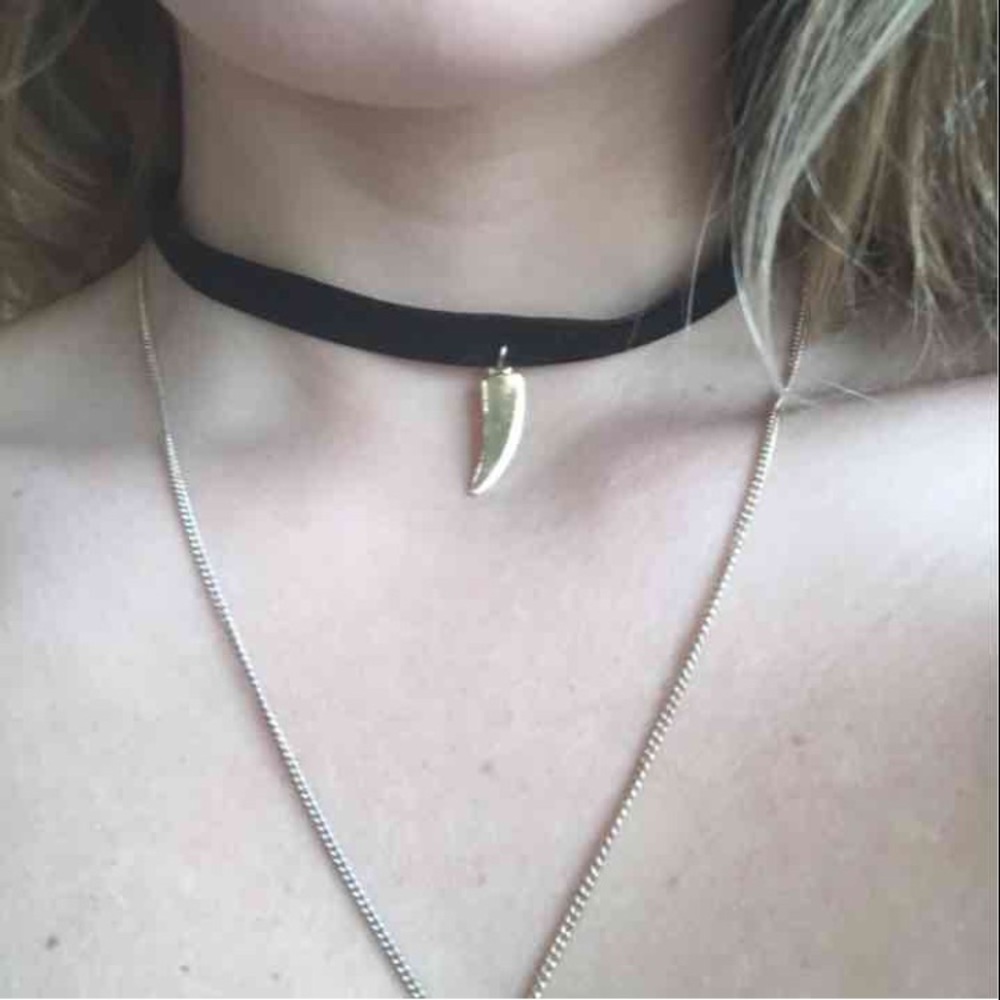 Black and gold choker