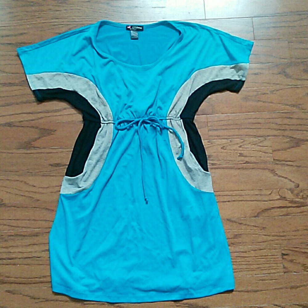Super cute and comfy dress with pockets