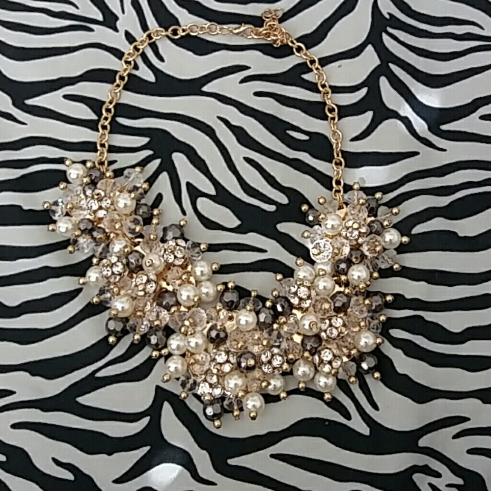 * FINAL PRICE* Statement necklace.