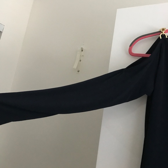 Michael Kors off the shoulder navy blue top - Picture 2 of 5