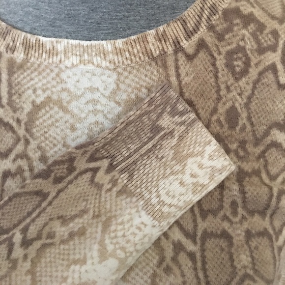 Animal print sweater - Picture 4 of 4