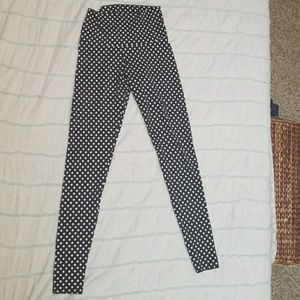 Onzie highwaisted polka dot leggings