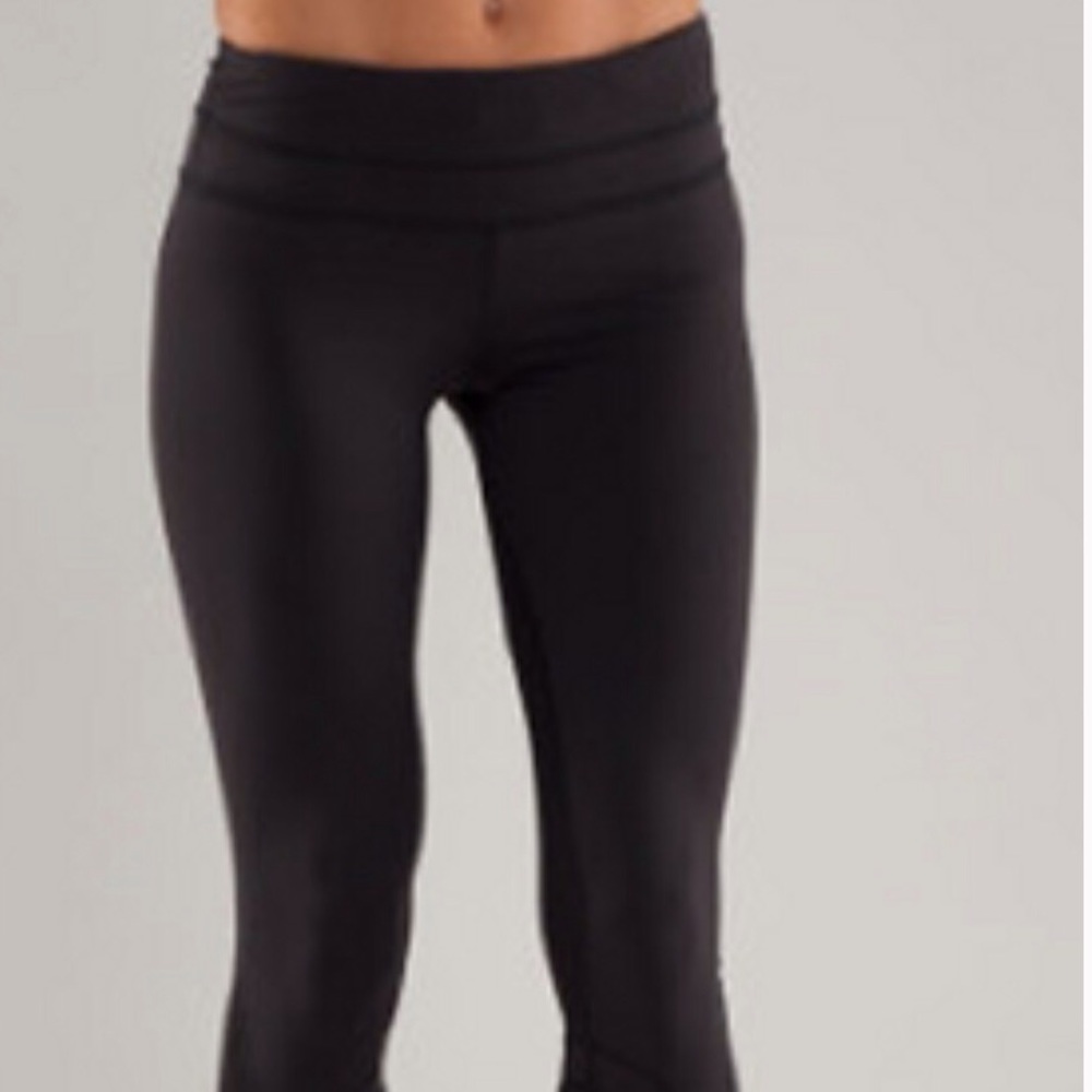 Lululemon Inspire Crop