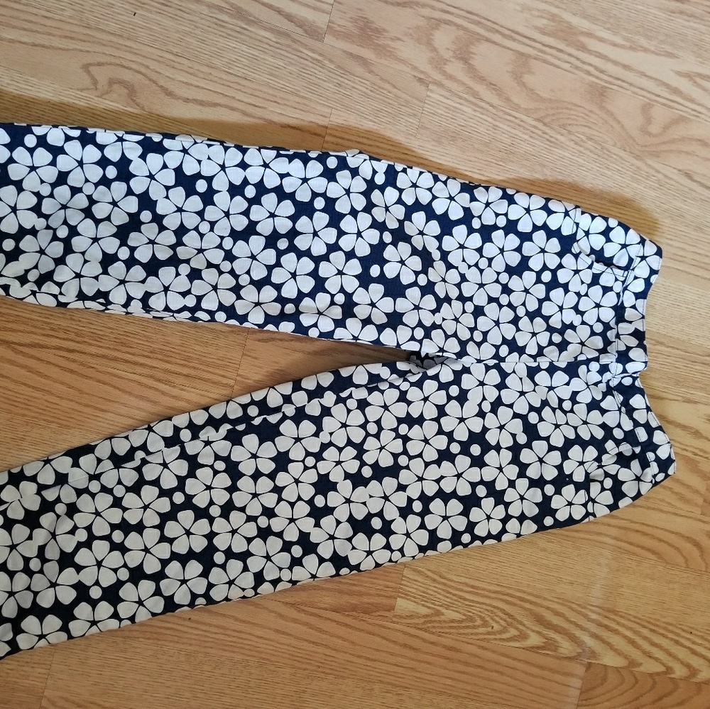 Hanna Andersson Capri pants, size 150