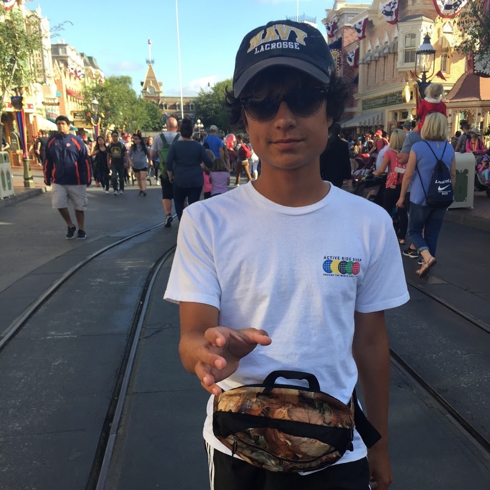 Meet your Posher, Chase