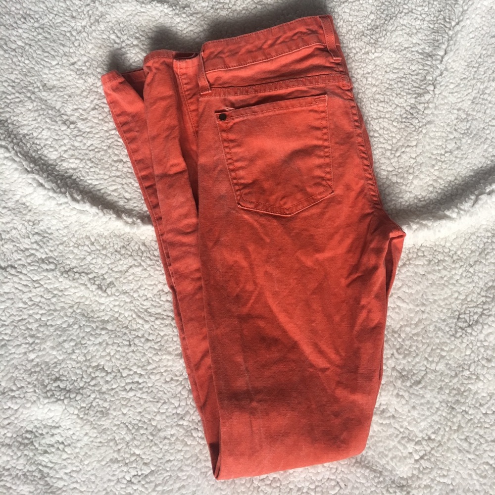 ⭐️ Vince orange jeans ⭐️ size 26 ⭐️
