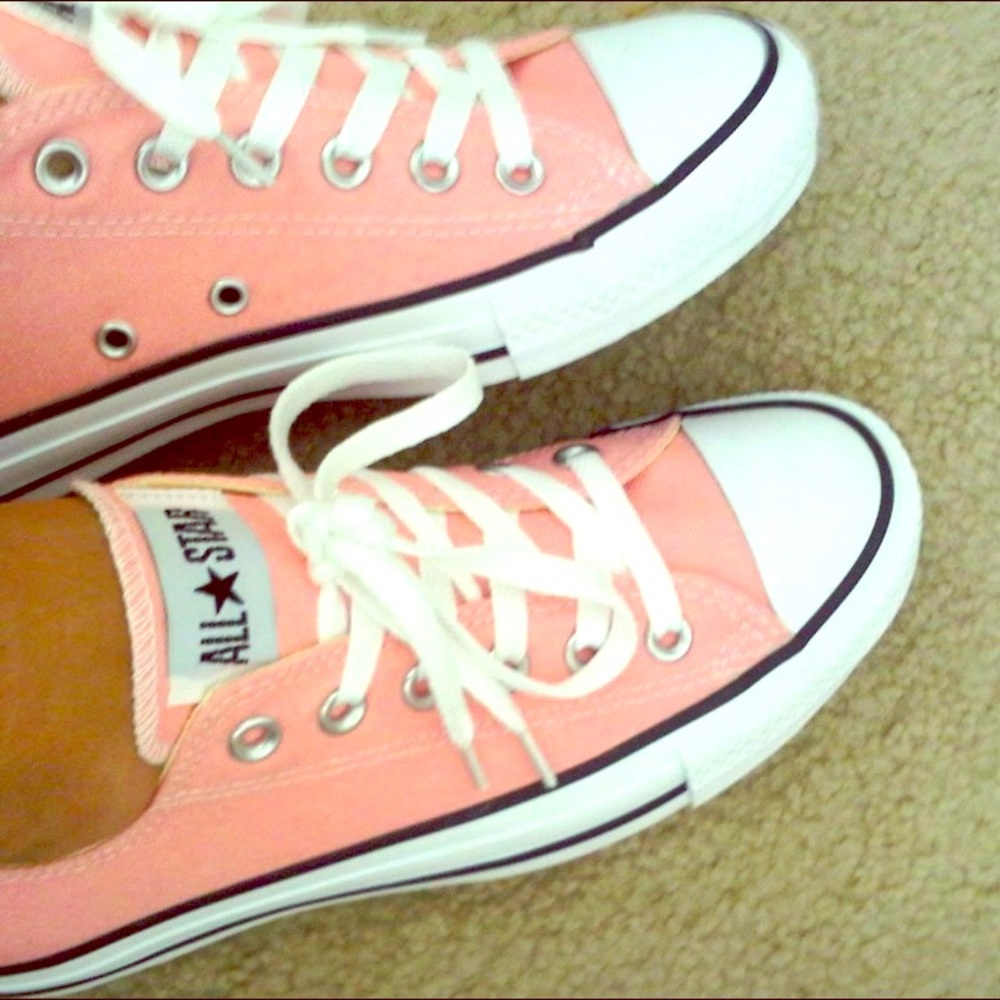 Pink Converse!