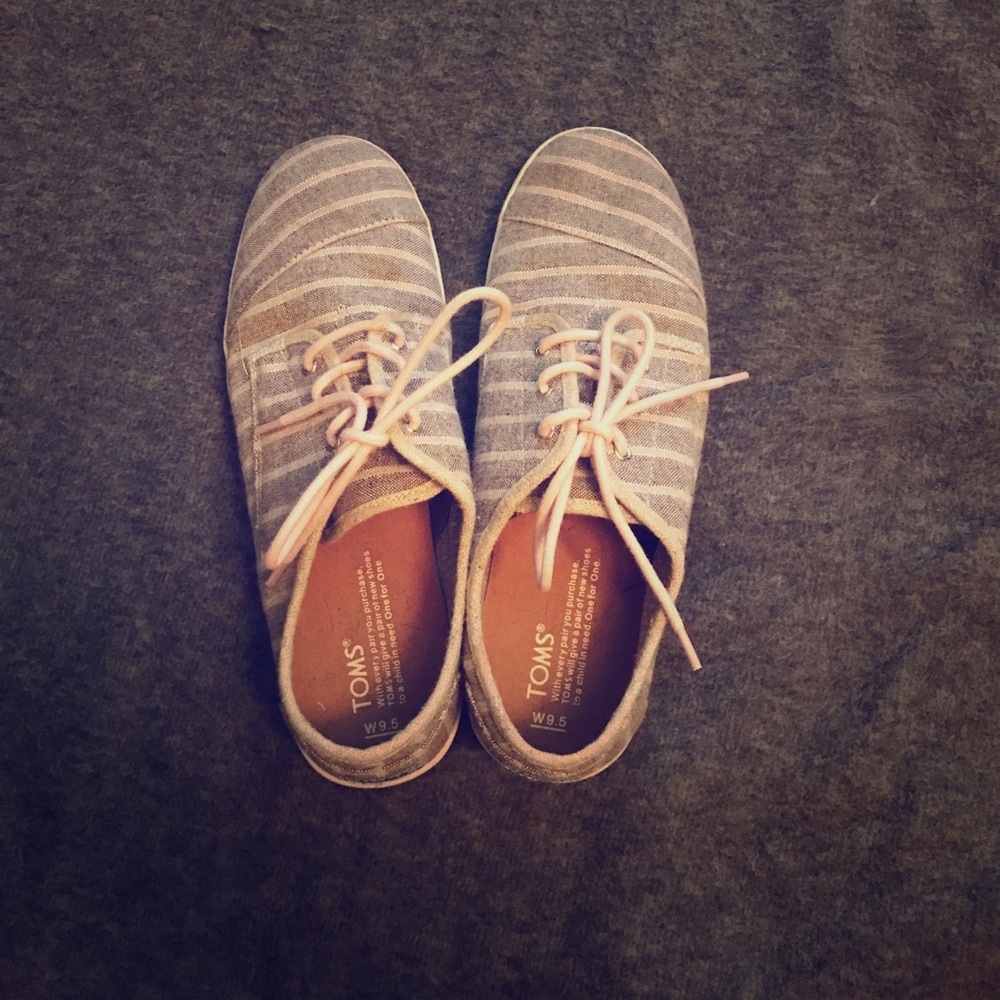 Toms shoes