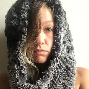 Glamourpuss NYC Rabbitfur hood scarf