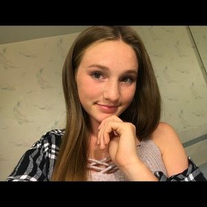 Meet your Posher, Laura