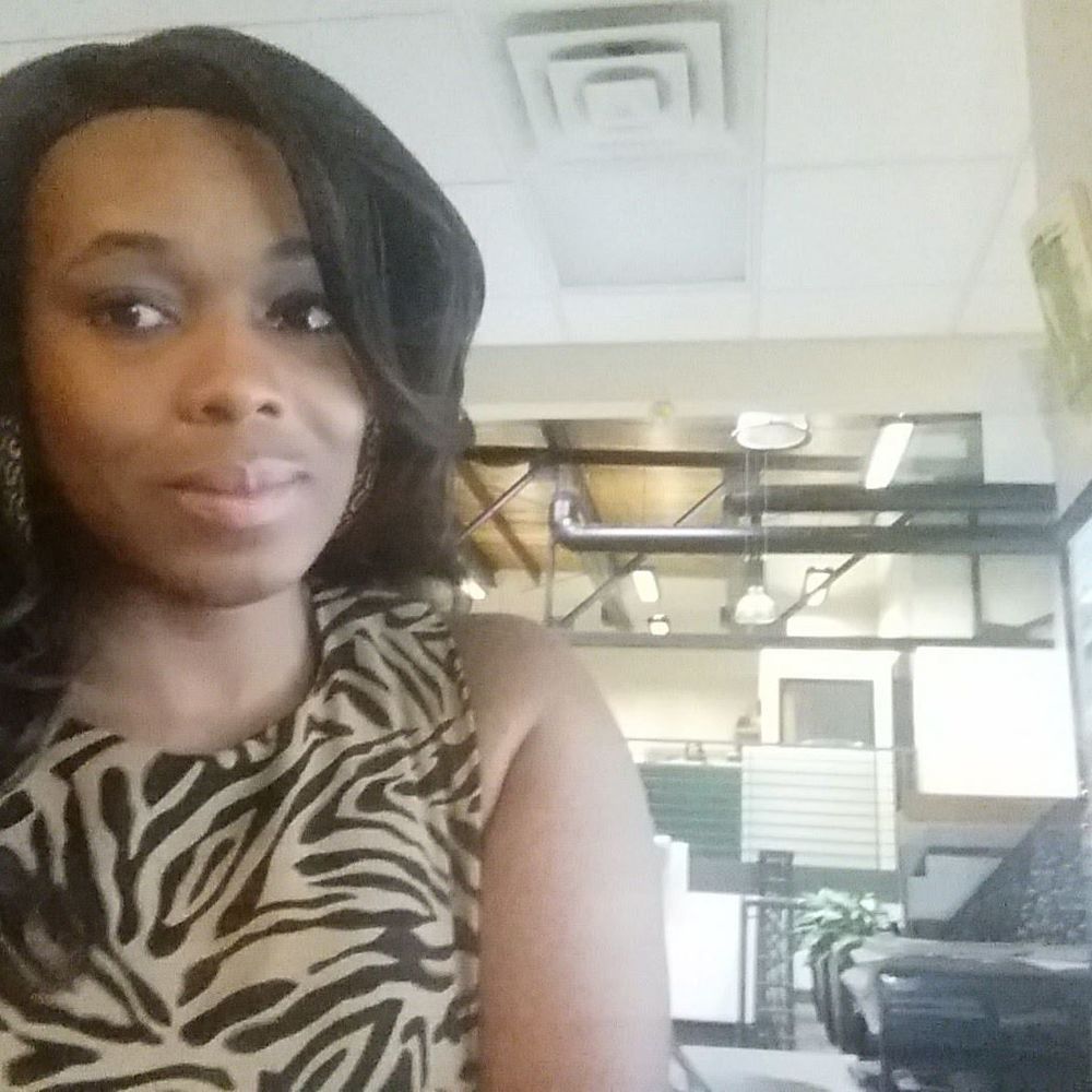 Meet your Posher, Rae