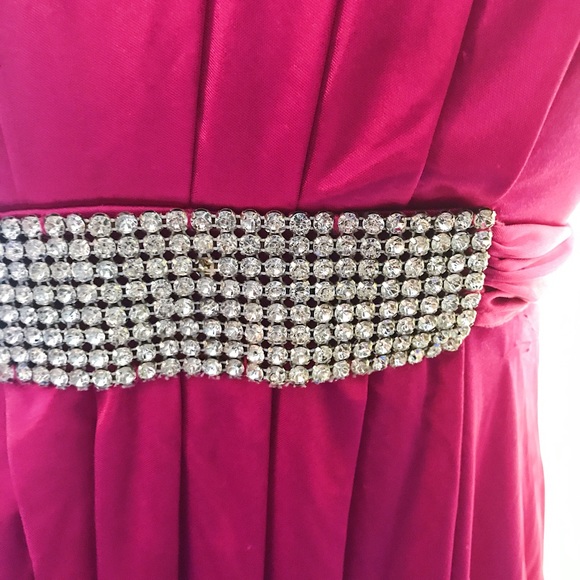 Dress - Picture 2 of 3