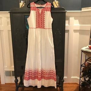 NWT Vineyard Vines embroidered dress,Size 12.