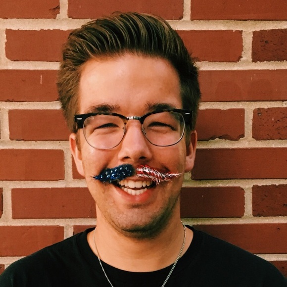 Meet your Posher, Gus - Picture 2 of 2