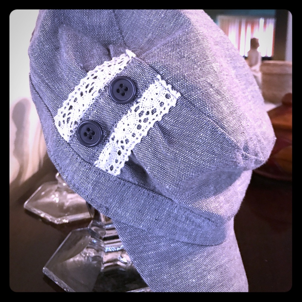Gray hat